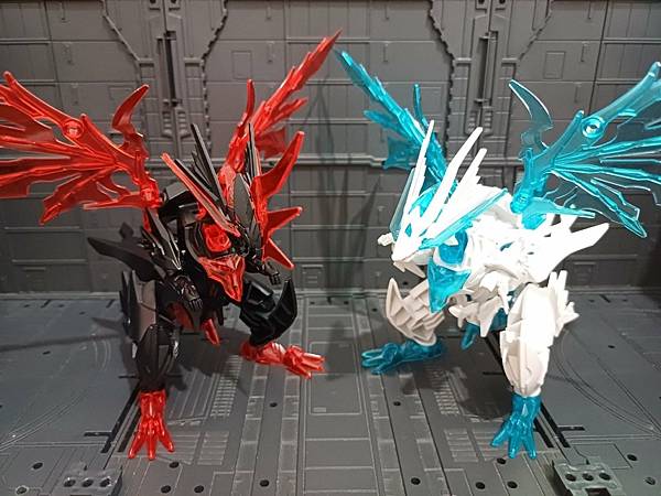 【SD系列】BANDAI 閃光霸者龍與黑暗霸者龍 鋼彈模型
